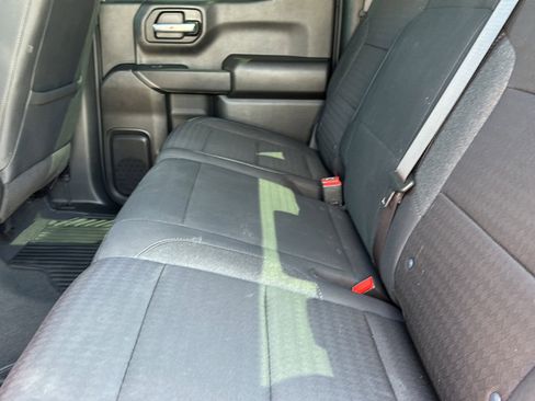 Used 2023 Chevrolet Silverado 1500 Custom image 18