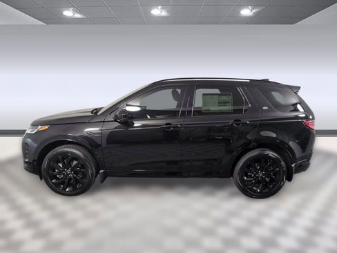 Certified 2025 Land Rover Discovery Sport Dynamic SE image 2