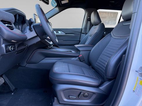 New 2025 Ford Explorer ST-Line w/ Premium Package image 13