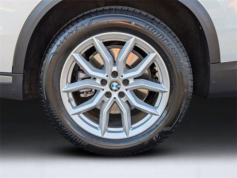 Used 2022 BMW X5 sDrive40i w/ Premium Package image 10