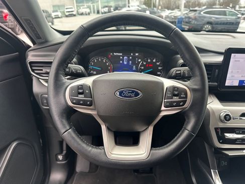 Certified 2022 Ford Explorer XLT w/ Equipment Group 202A image 26