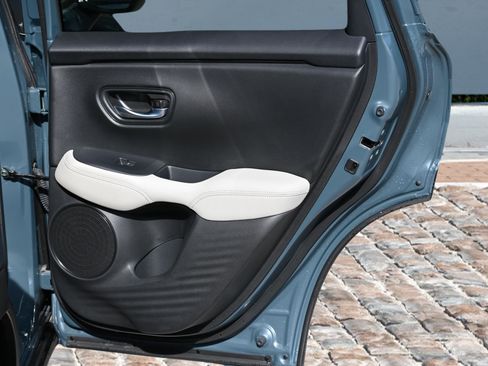 New 2026 Honda HR-V LX image 13