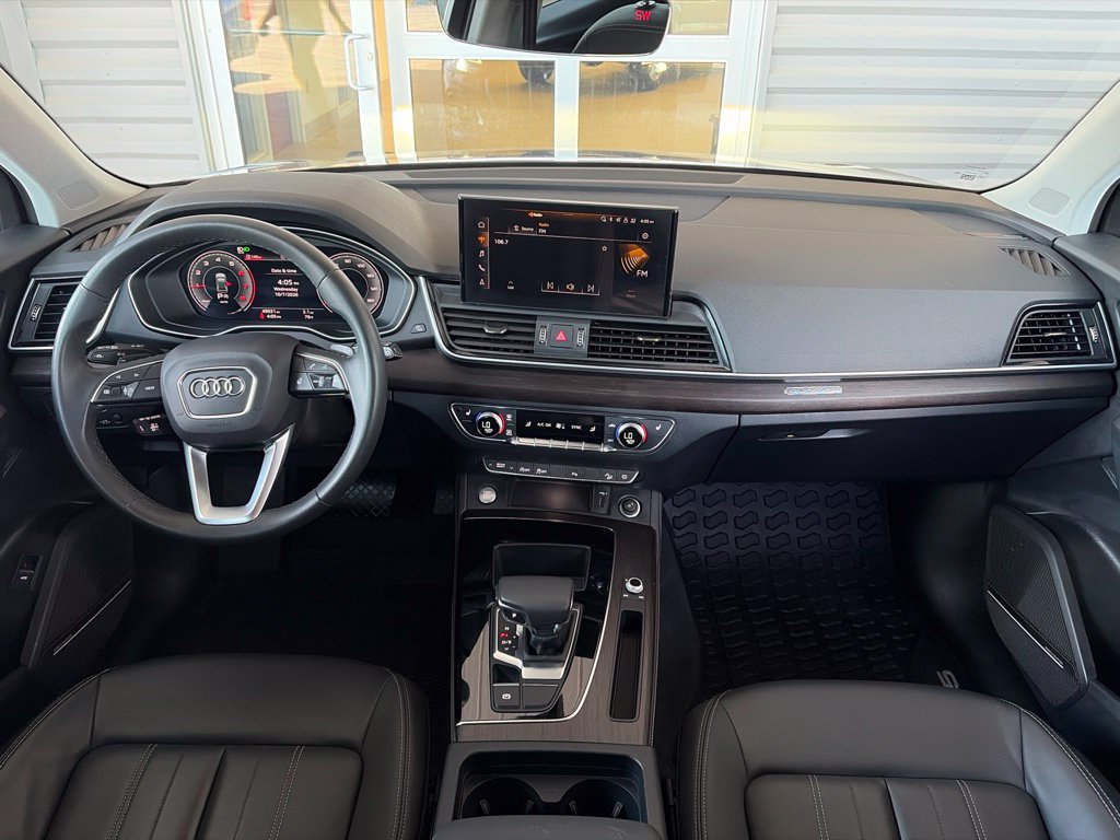 Used 2024 Audi Q5 2.0T Premium Plus w/ Premium Plus Package AWD/4WD image 18
