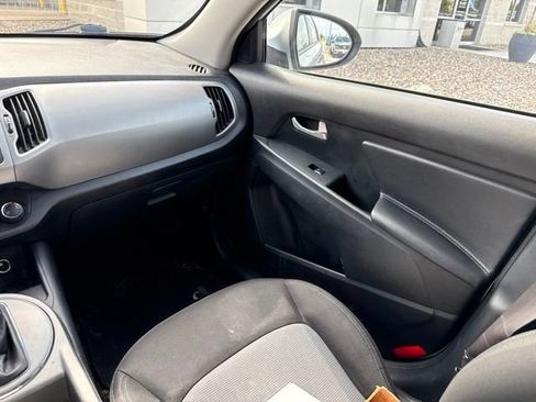 Used 2015 Kia Sportage LX FWD image 17