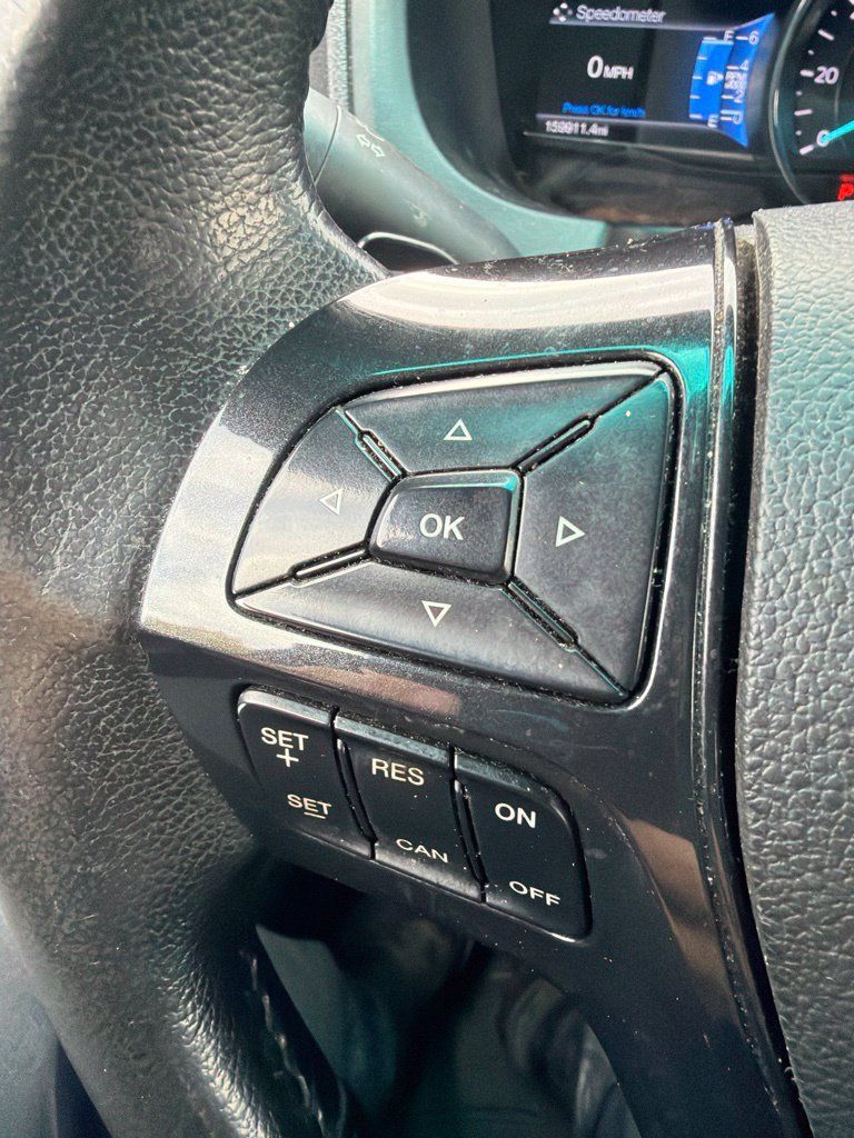 Used 2016 Ford Explorer XLT w/ Equipment Group 202A AWD/4WD image 14