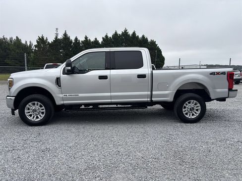 Used 2019 Ford F250 XLT AWD/4WD image 8
