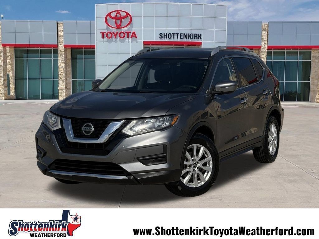 Used 2019 Nissan Rogue SV FWD image 1