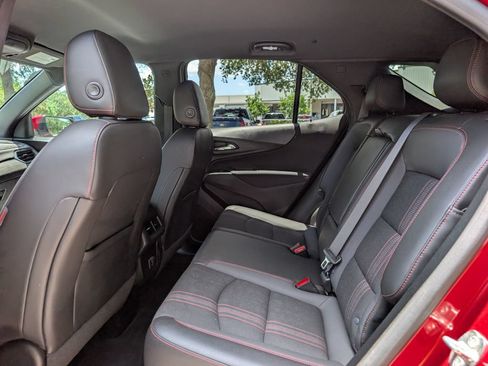 Used 2022 Chevrolet Equinox RS w/ Infotainment Package FWD image 18