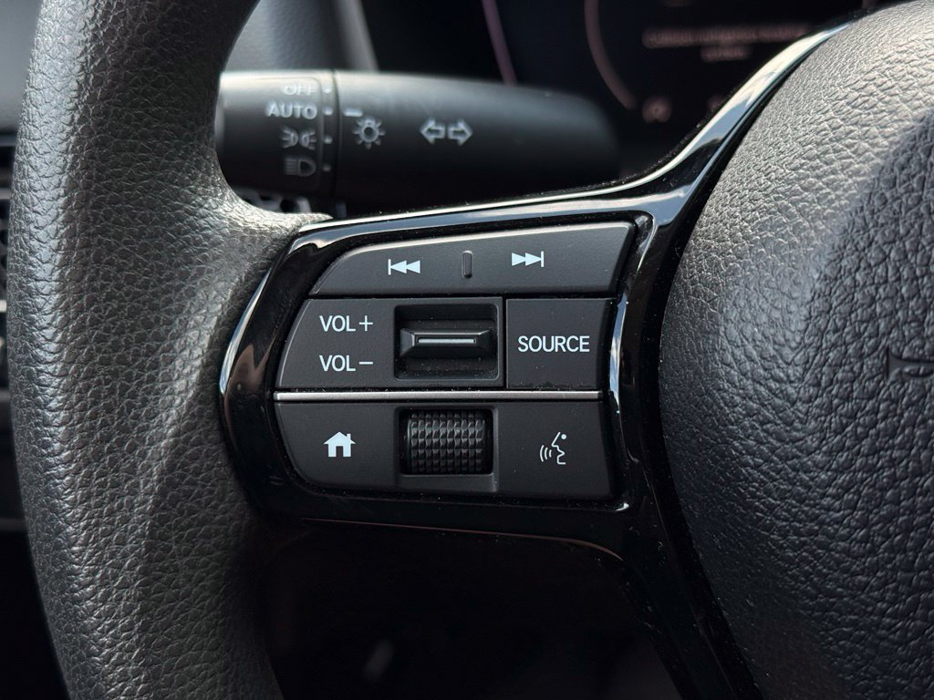 Used 2025 Honda Civic LX image 31