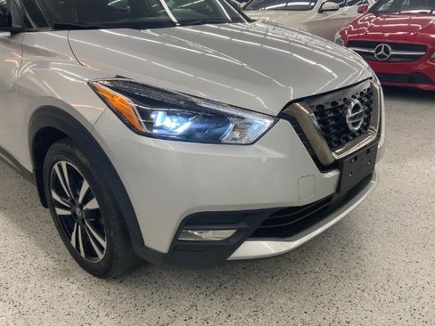 Used 2020 Nissan Kicks SR image 34