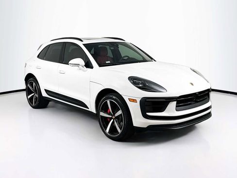 New 2025 Porsche Macan S image 7