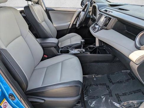 Used 2016 Toyota RAV4 Limited image 21