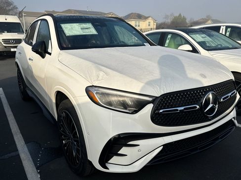 New 2026 Mercedes-Benz GLC 300 4MATIC image 2