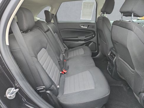 Certified 2022 Ford Edge SE image 24