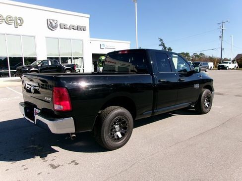 Used 2024 RAM 1500 Classic SLT image 4