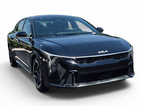 Certified 2025 Kia K4 EX FWD image 1