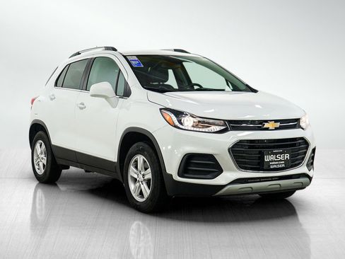 Used 2020 Chevrolet Trax LT w/ LT Convenience Package AWD/4WD image 7
