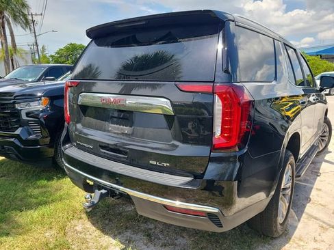 Used 2023 GMC Yukon SLT AWD/4WD image 3