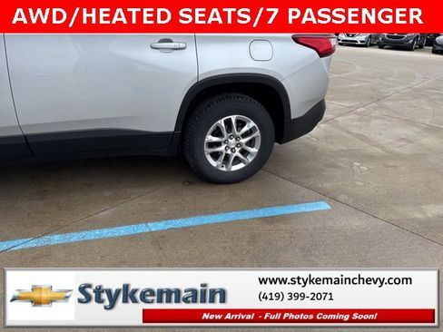 Used 2018 Chevrolet Traverse LT image 16