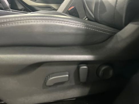 Certified 2022 Subaru Forester Limited image 11