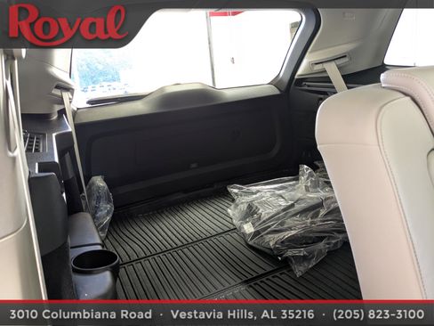 Used 2022 Volvo XC90 T6 Inscription w/ Advanced Package image 11