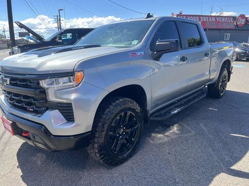 Used 2025 Chevrolet Silverado 1500 LT Trail Boss w/ Convenience Package II AWD/4WD image 3