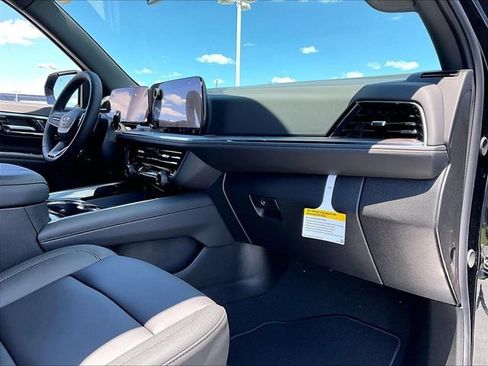 New 2026 Chevrolet Tahoe Z71 w/ Comfort Package AWD/4WD image 9