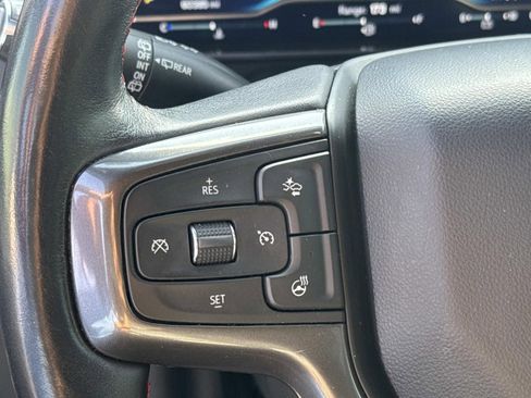 Used 2022 Chevrolet Suburban RST w/ Sport Performance Package image 23