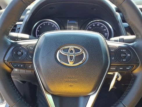 Used 2018 Toyota Camry SE w/ Protection Package (Q2) FWD image 5