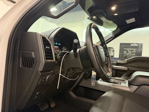 Used 2020 Ford F150 XLT w/ Equipment Group 302A Luxury AWD/4WD image 16