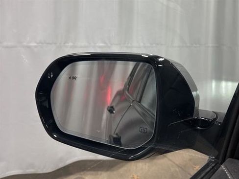 Certified 2025 Buick Enclave Sport Touring w/ Power Package image 20