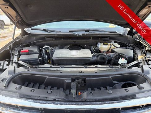 Used 2023 GMC Yukon SLT w/ SLT Luxury Package image 25