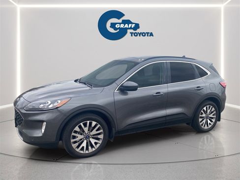 Used 2022 Ford Escape Titanium w/ Class II Trailer Tow Package image 2