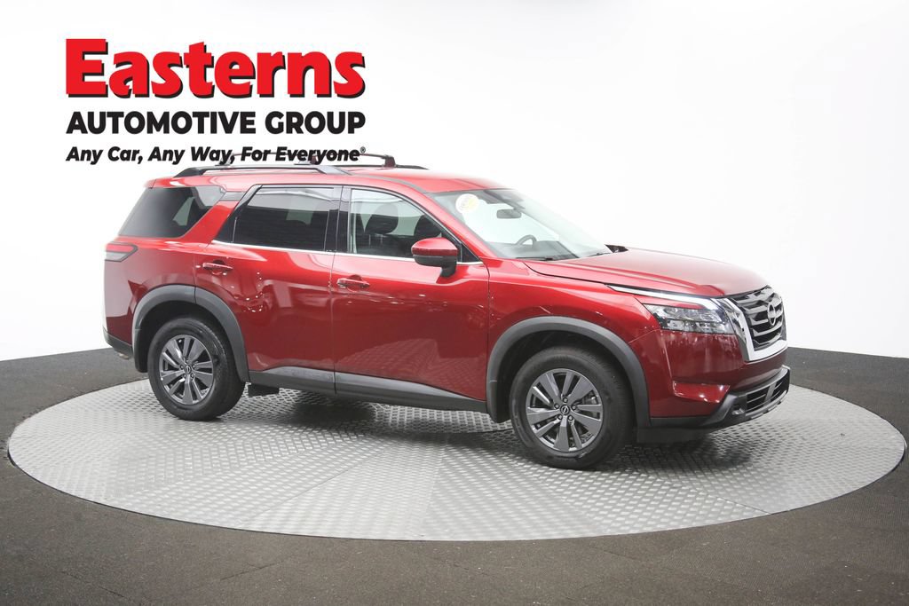 Used 2024 Nissan Pathfinder SV AWD/4WD image 50