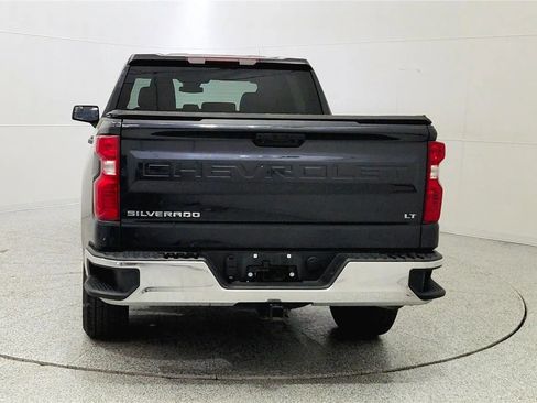 Used 2023 Chevrolet Silverado 1500 LT AWD/4WD image 6