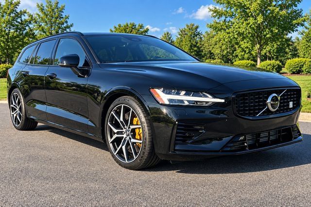 Used 2025 Volvo V60 T8 Polestar AWD/4WD image 3