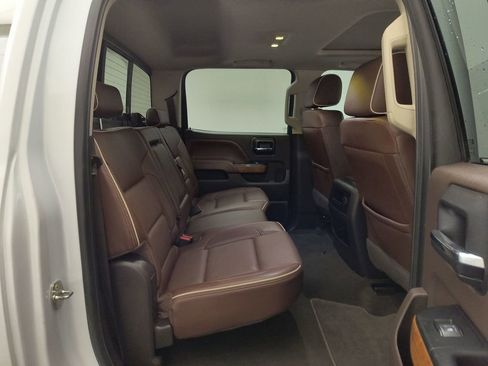 Used 2019 Chevrolet Silverado 2500 High Country w/ Duramax Plus Package image 29