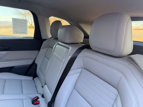 New 2026 Lincoln Nautilus Reserve image 17