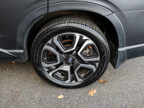 Used 2023 Subaru Ascent Limited w/ Technology Package image 13