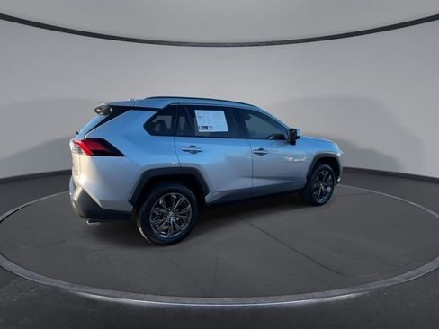 Used 2023 Toyota RAV4 XLE Premium AWD/4WD image 9
