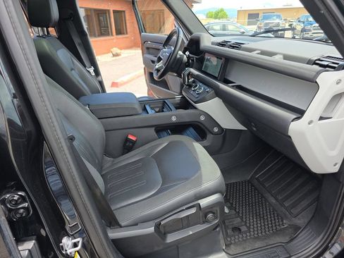 Used 2020 Land Rover Defender 110 S AWD/4WD image 35