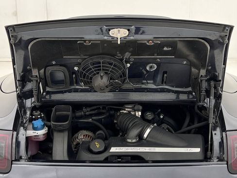 Used 2006 Porsche 911 Carrera RWD image 27