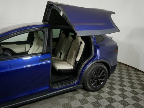 Used 2023 Tesla Model X AWD/4WD image 17