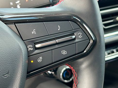 Used 2024 Chevrolet Equinox EV RS image 29