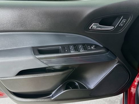 Used 2019 Chevrolet Colorado Z71 AWD/4WD image 22