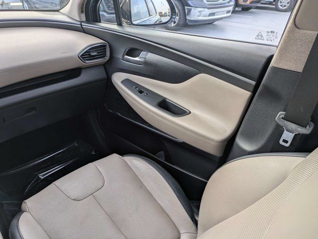 Used 2020 Hyundai Santa Fe SEL FWD image 18