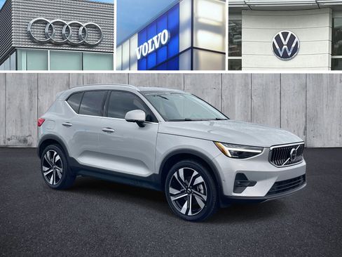 Certified 2023 Volvo XC40 B5 Ultimate w/ Climate Package image 1