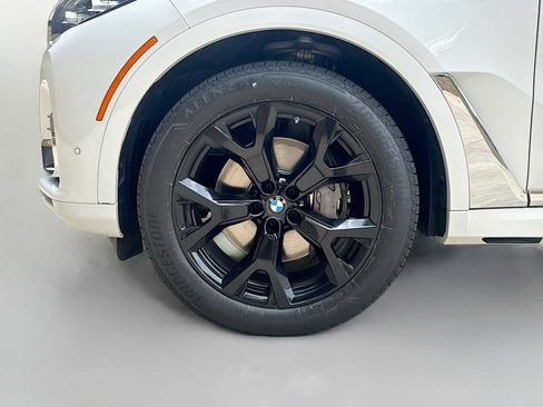 Certified 2022 BMW X7 xDrive40i w/ Executive Package AWD/4WD image 6
