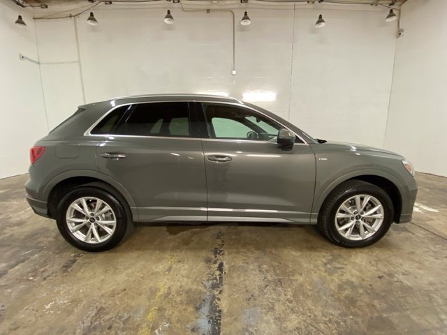 Used 2024 Audi Q3 2.0T Premium w/ Convenience Package AWD/4WD image 6