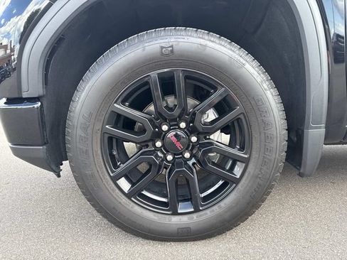 Used 2024 GMC Sierra 1500 Elevation AWD/4WD image 5